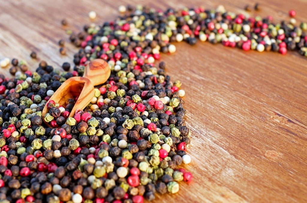 A Complete Guide to Peppercorns - Foodtrotter