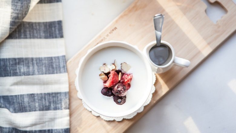 Hur Länge Håller Yoghurt? Här är Svaret!