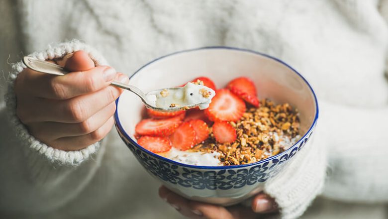 Hälsosammaste yoghurt: Fördelar med grekiskt, skyr, naturell, kokos, etc