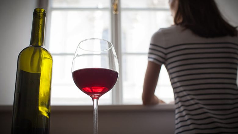 Alkohol och utseende: Hur drickande påverkar hud, ögon och vikt
