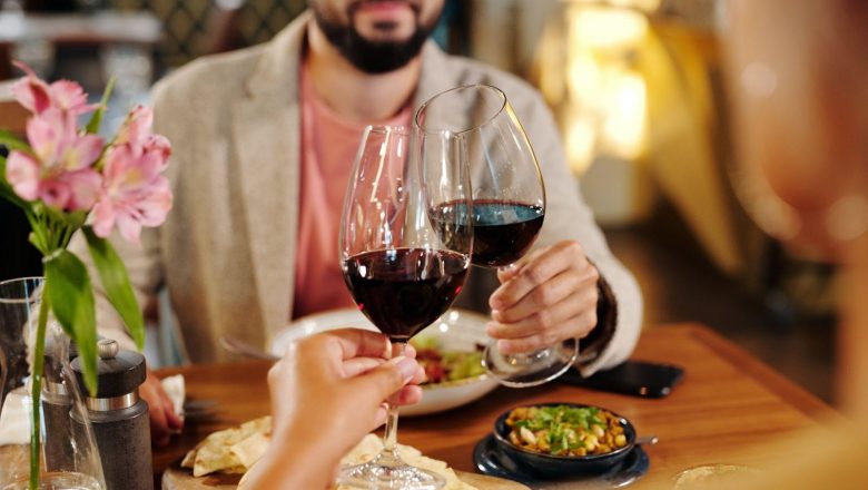 7 Wines to Spice Up Your Date Night