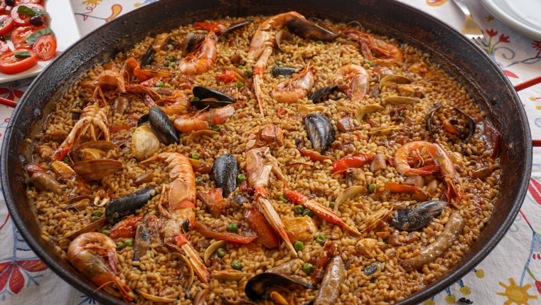 How To Choose the Right Rice for Paella and Preparing It?